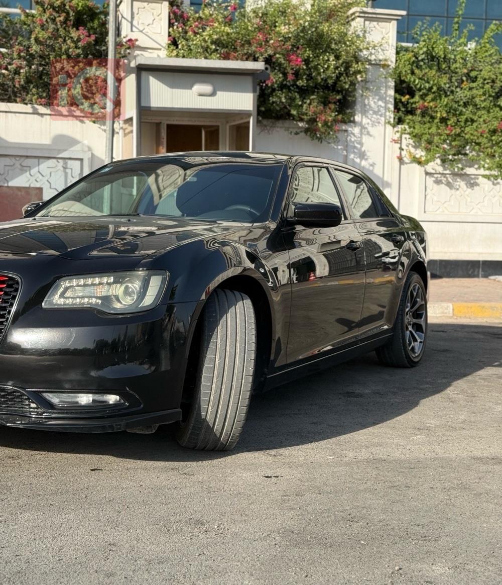 كرايسلر 300
